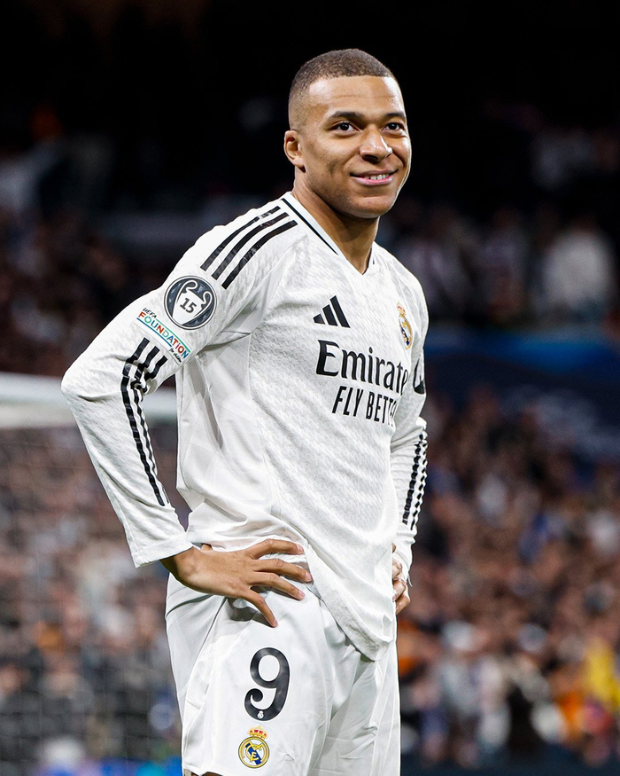 媒体人：新疆男篮与路易斯·金解约，新外援近日与球队会和（媒体人曝：新疆男篮已与路易斯·金解约，新外援将于近日与球队会合）