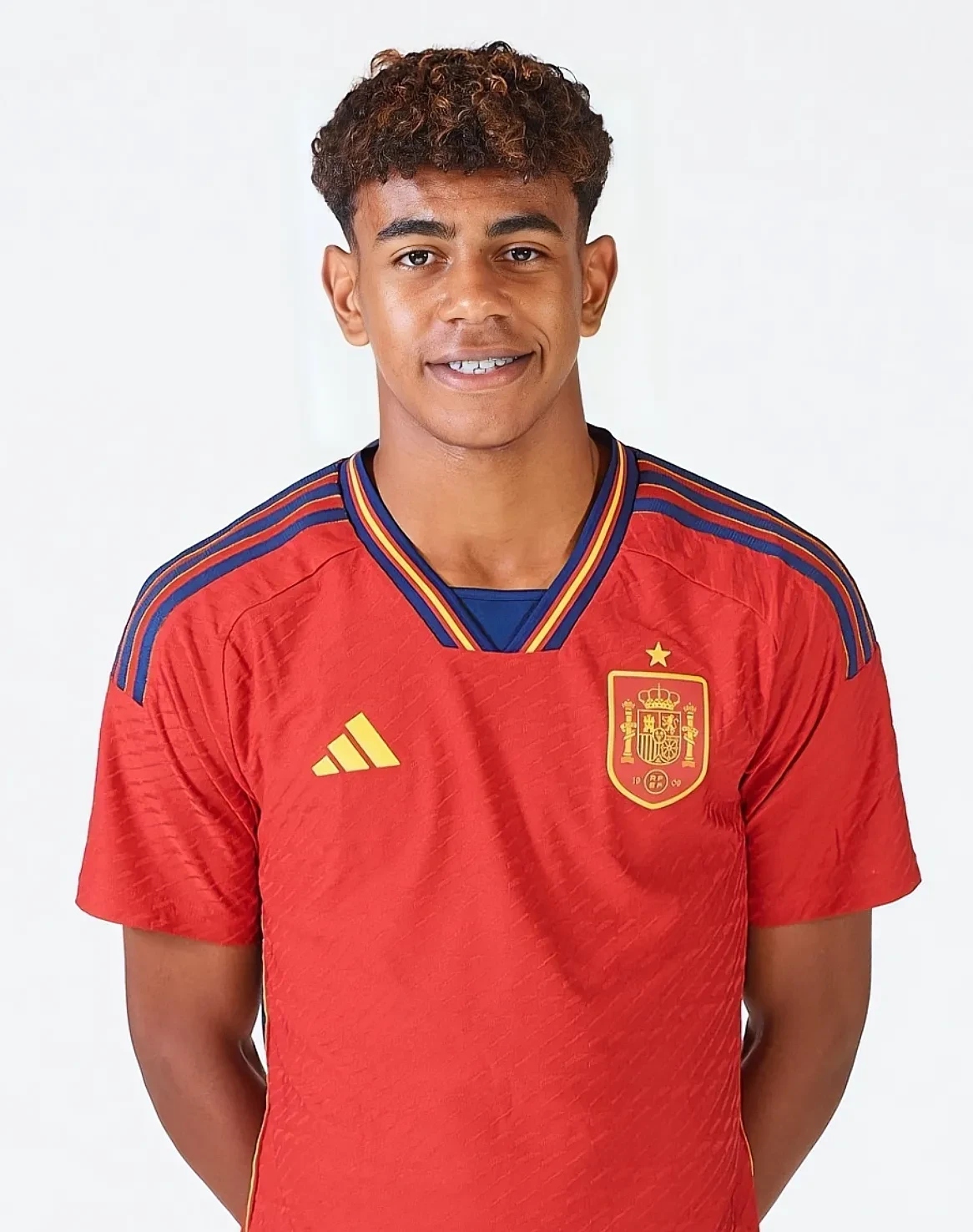 2026世界杯抽签来袭！48支球队创历史，西班牙避开强敌进一档（2026世界杯抽签在即：48队创纪录参赛，西班牙列第一档避强对手）