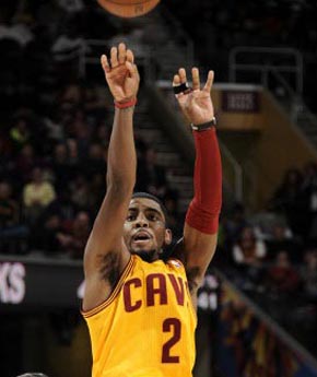 一场0比0，让张琳芃险成罪人，陈威救了他，上港将对他下狠手？（0-0闷平，张琳芃险成背锅侠，陈威零封救主，上港会对他重罚吗？）